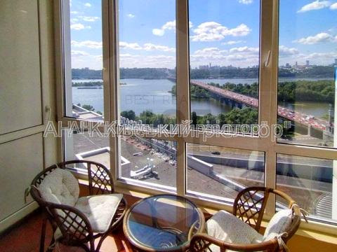квартира за адресою Дніпровська набережна вул., 1