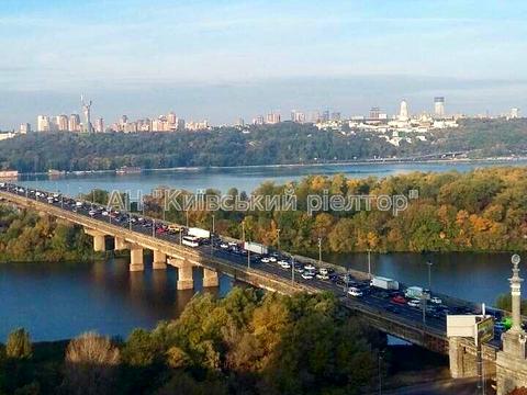 квартира за адресою Дніпровська набережна вул., 1