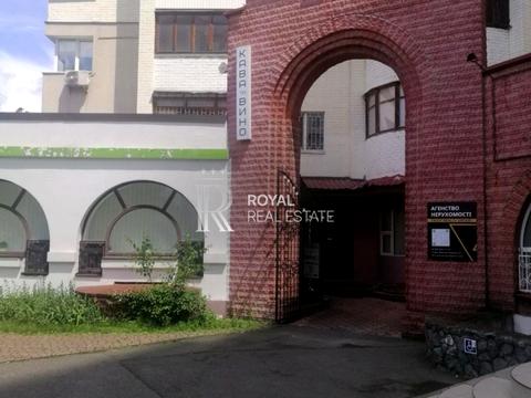 комерційна за адресою Миколи Бажана просп., 26