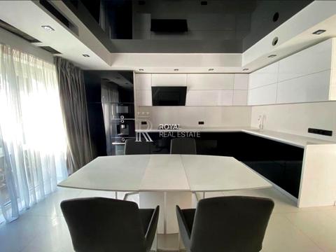 будинок за адресою Мрії вул. (Пушкінська), 1