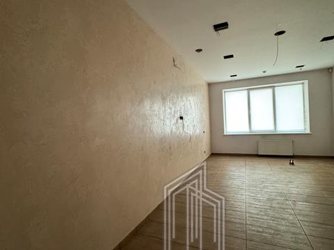 комерційна за адресою Володимира Івасюка просп. (Героїв Сталінграду), 4