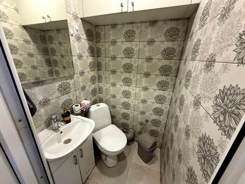 комерційна за адресою Івана Величковського вул., 30а