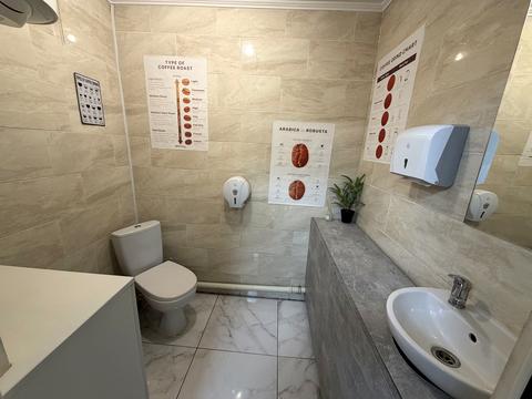 комерційна за адресою Івана Величковського вул., 30а