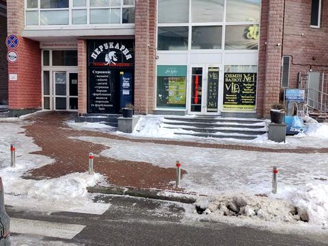 комерційна за адресою Володимира Івасюка просп. (Героїв Сталінграду), 4