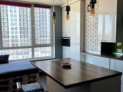 квартира за адресою Практична вул., 8