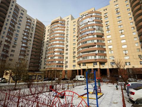 квартира за адресою Миколи Руденка бульв. (Кольцова), 14-Е