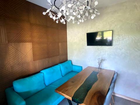 будинок за адресою Червоної Рути вул. (Амурська), 87