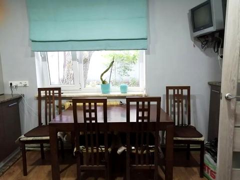 будинок за адресою Черешнева вул., 6