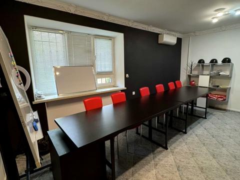 комерційна за адресою Бориса Айзенберга пров. (Катаєва), 4