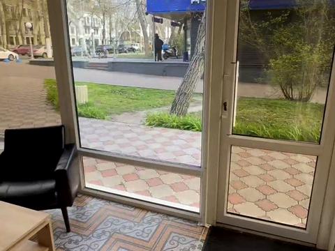 комерційна за адресою Бориса Айзенберга пров. (Катаєва), 4