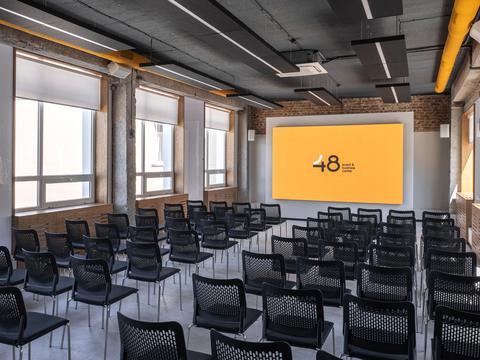 комерційна за адресою Олександра Оксанченка вул. (Степового Фронту), 48