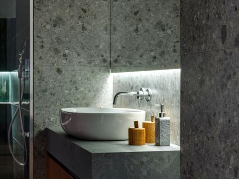 квартира за адресою Андрія Верхогляда вул. (Михайла Драгомирова), 14-А