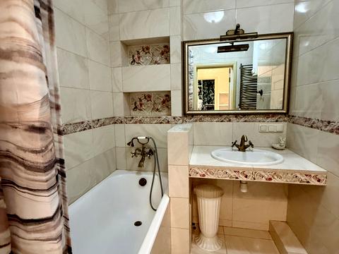 квартира за адресою Ованеса Туманяна вул., 3