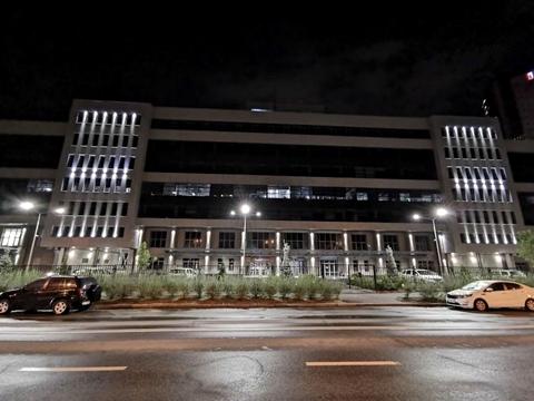 коммерческая по адресу Вацлава Гавела бульв. (Івана Лепсе), 6-В