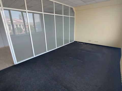 комерційна за адресою Лесі Українки бульв., 34