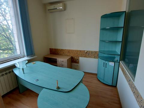 комерційна за адресою Лесі Українки бульв., 34