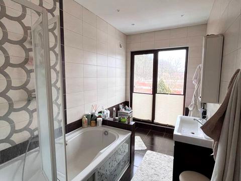 будинок за адресою Київська вул.