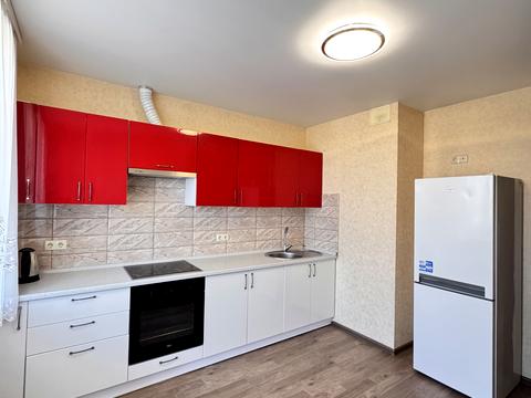 квартира за адресою Ревуцького вул., 9