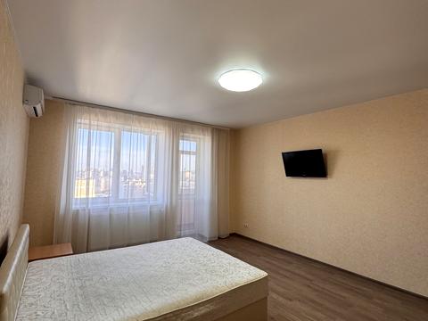 квартира за адресою Ревуцького вул., 9