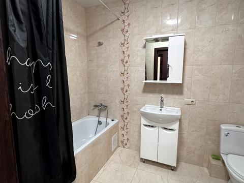 квартира за адресою Ревуцького вул., 9