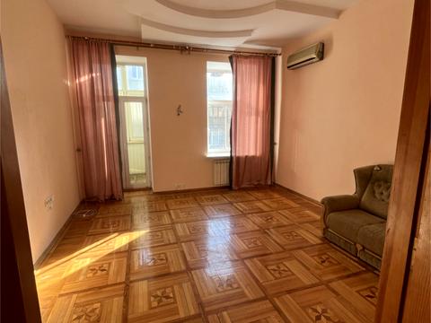 квартира за адресою Олеся Гончара вул., 90/92