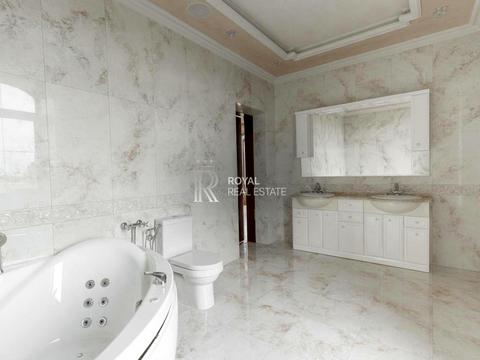 будинок за адресою Набережна