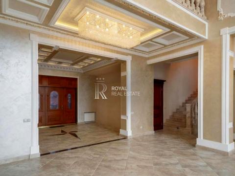 будинок за адресою Набережна