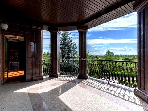 будинок за адресою Набережна