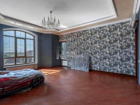 будинок за адресою Набережна