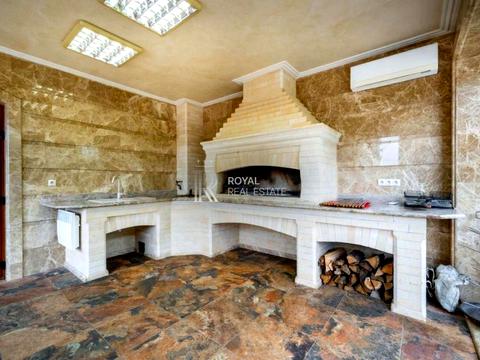 будинок за адресою Набережна