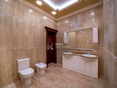 будинок за адресою Набережна