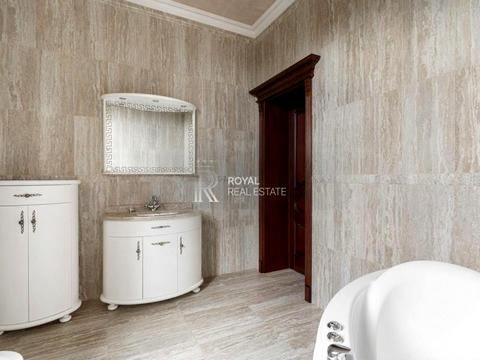 будинок за адресою Набережна