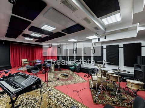 комерційна за адресою Січових Стрільців вул. (Артема), 40