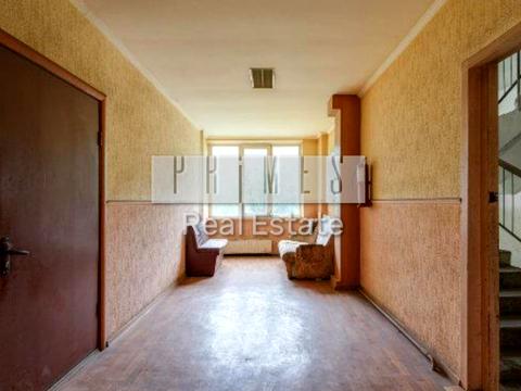 коммерческая по адресу Лісова ул., 4