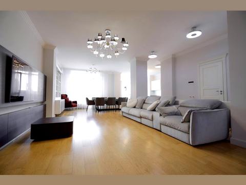 квартира за адресою Київ, Андрія Верхогляда вул. (Михайла Драгомирова), 5