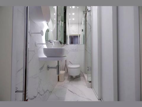 квартира за адресою Київ, Андрія Верхогляда вул. (Михайла Драгомирова), 5