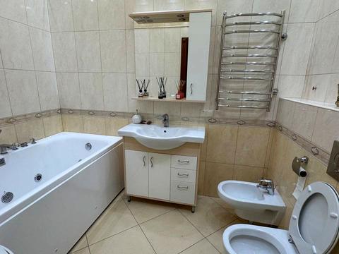 квартира за адресою Микільсько-Слобідська вул., 1-А