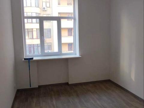 комерційна за адресою Дмитрівська вул., 71