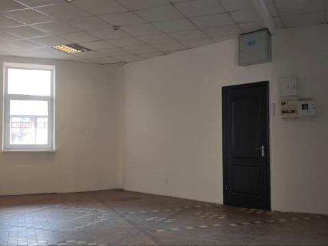 комерційна за адресою Дмитрівська вул., 71