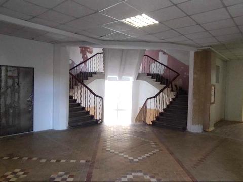 комерційна за адресою Дмитрівська вул., 71