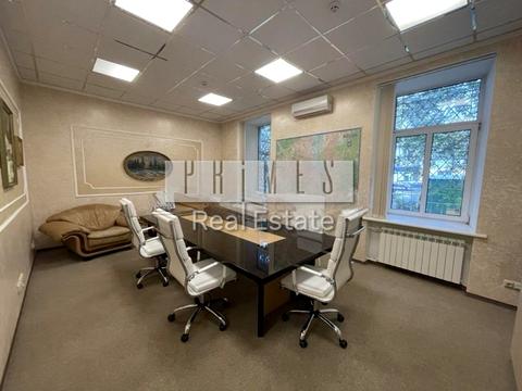 комерційна за адресою Панаса Мирного вул., 1