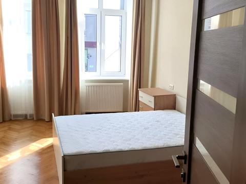 квартира за адресою Пантелеймона Куліша вул., 1