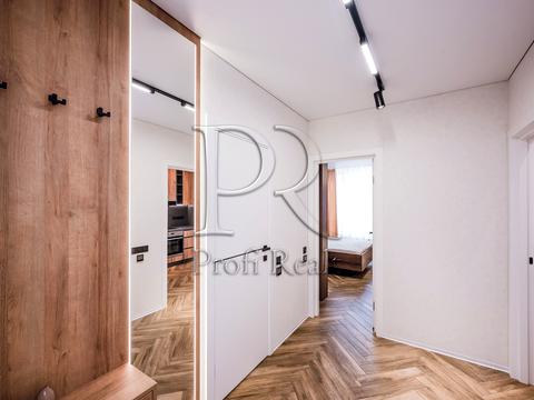 квартира за адресою Олександра Олеся вул., 17-А