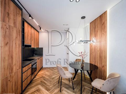 квартира за адресою Олександра Олеся вул., 17-А