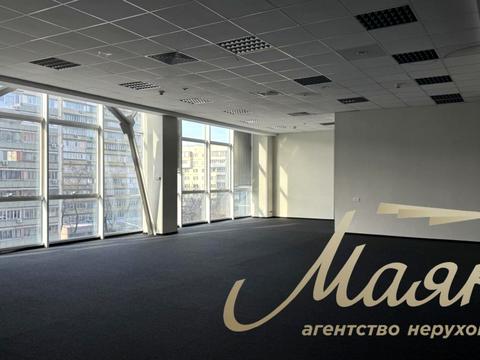 комерційна за адресою Київ, Солом'янська вул., 11