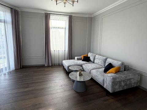 квартира за адресою Львів, Під Дубом вул. (Космонавтів), 2