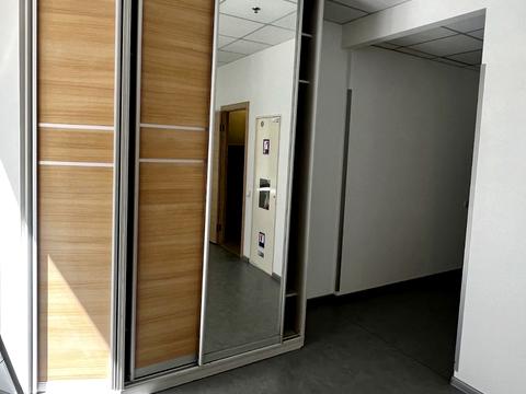 коммерческая по адресу Антоновича ул. (Горького), 28
