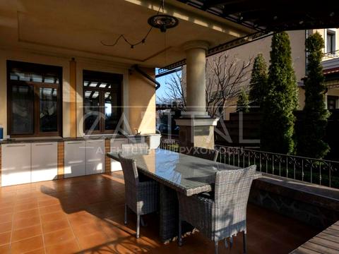 будинок за адресою Київ, Богатирська вул.