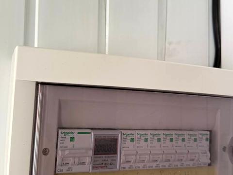 комерційна за адресою Рівне, Яворницького вул., 27-29