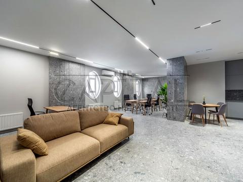 комерційна за адресою Василя Тютюнника вул. (Анрі Барбюса), 37/1